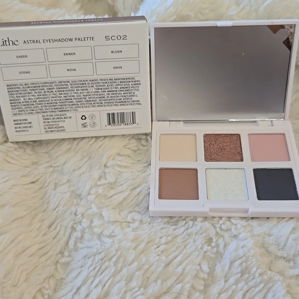 Lithe Radiant Eyeshadow Palette - Pink, Gold, White, Black, Brown